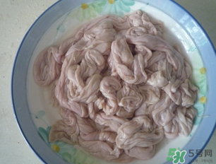 豬小腸可以做臘腸嗎？豬小腸可以做香腸嗎？