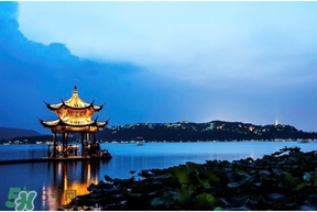 杭州春節(jié)穿什么衣服？過年春節(jié)去杭州穿什么？