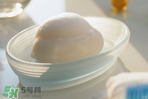 香皂洗臉對皮膚好嗎?香皂洗臉對皮膚有害嗎? 香皂洗臉對皮膚好嗎?香皂洗臉對皮膚有害嗎?