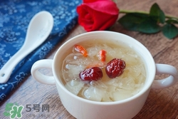 銀耳是白的好還是黃的好?白銀耳和黃銀耳區(qū)別 銀耳是白的好還是黃的好?白銀耳和黃銀耳區(qū)別