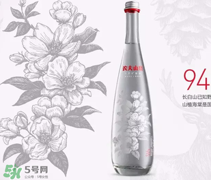 礦泉水會過期嗎？礦泉水過期了還能喝嗎？