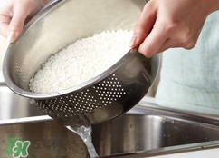 淘米水洗臉多久見效?淘米水洗臉多久能變白? 淘米水洗臉多久見效?淘米水洗臉多久能變白?