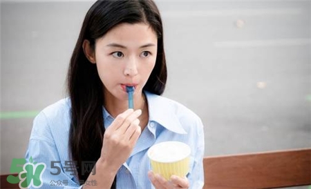 江南貴婦霜是什么?赫拉signia面霜好用嗎? 江南貴婦霜是什么?赫拉signia面霜好用嗎?