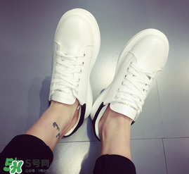 麥昆小白鞋怎么看真假？麥昆小白鞋真假對(duì)比