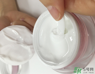 稚優(yōu)泉素顏霜怎么樣？稚優(yōu)泉素顏霜好用嗎？