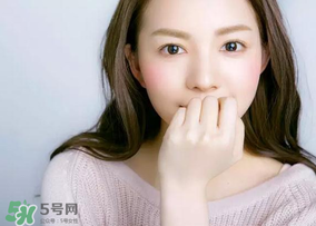 面膜是從上往下撕還是從下往上撕？