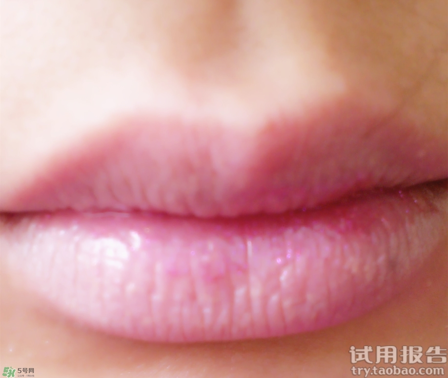 唇部遮瑕膏能吃嗎？唇部遮瑕膏吃了有毒嗎？