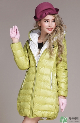 草綠色大衣怎么搭配？草綠色大衣穿衣搭配