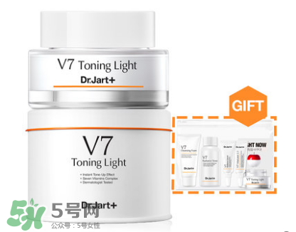 用素顏霜之前要用什么？素顏霜前還有涂抹什么