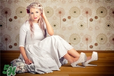 高跟鞋聲音太大怎么辦?高跟鞋走路有聲音怎么辦? 高跟鞋聲音太大怎么辦?高跟鞋走路有聲音怎么辦?