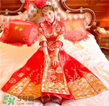 秀禾服能夠當(dāng)敬酒服嗎?秀禾服和龍鳳褂的區(qū)別 秀禾服能夠當(dāng)敬酒服嗎?秀禾服和龍鳳褂的區(qū)別