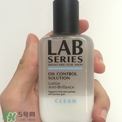 收斂水是爽膚水嗎？收斂水和爽膚水的區(qū)別？