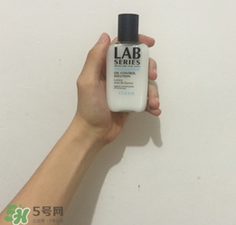 收斂水是爽膚水嗎？收斂水和爽膚水的區(qū)別？