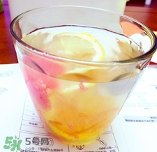 檸檬蜜的營(yíng)養(yǎng)價(jià)值 檸檬蜜的功效與作用 檸檬蜜的營(yíng)養(yǎng)價(jià)值 檸檬蜜的功效與作用