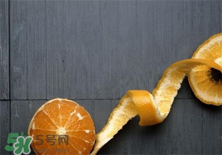 吃橘子手變黃怎么辦?為什么剝橘子手變黃? 吃橘子手變黃怎么辦?為什么剝橘子手變黃?