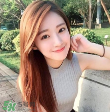 棕色頭發(fā)圖片女生_棕色中長發(fā)卷發(fā)發(fā)型圖片 棕色頭發(fā)圖片女生_棕色中長發(fā)卷發(fā)發(fā)型圖片