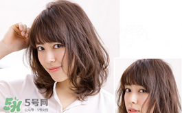 棕色頭發(fā)圖片女生_棕色中長發(fā)卷發(fā)發(fā)型圖片 棕色頭發(fā)圖片女生_棕色中長發(fā)卷發(fā)發(fā)型圖片