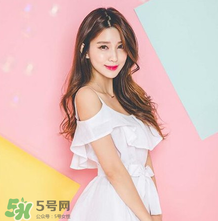 棕色頭發(fā)圖片女生_棕色中長發(fā)卷發(fā)發(fā)型圖片 棕色頭發(fā)圖片女生_棕色中長發(fā)卷發(fā)發(fā)型圖片