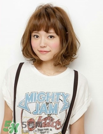 棕色頭發(fā)圖片女生_棕色中長發(fā)卷發(fā)發(fā)型圖片 棕色頭發(fā)圖片女生_棕色中長發(fā)卷發(fā)發(fā)型圖片