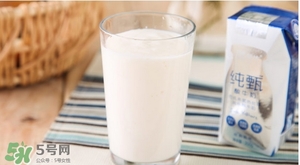 純甄和莫斯利安哪個(gè)好？純甄酸奶和莫斯利安酸奶對(duì)比