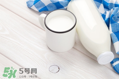 乙肝患者能喝牛奶嗎？乙肝患者喝牛奶有講究