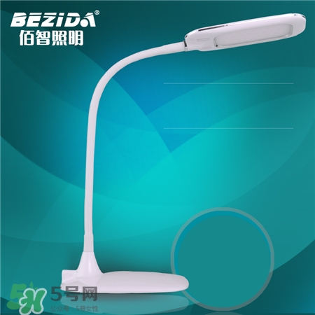 什么顏色燈光對眼睛好?黃燈還是白燈對眼睛好? 什么顏色燈光對眼睛好?黃燈還是白燈對眼睛好?