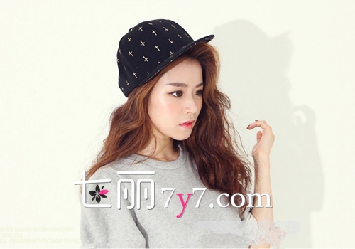 帽子怎么搭配衣服 戴帽子穿什么衣服好看 帽子怎么搭配衣服 戴帽子穿什么衣服好看