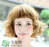 頭發(fā)染什么顏色顯皮膚白 顯白的頭發(fā)顏色及圖片2017 頭發(fā)染什么顏色顯皮膚白 顯白的頭發(fā)顏色及圖片2017