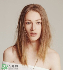 頭發(fā)染什么顏色顯皮膚白 顯白的頭發(fā)顏色及圖片2017 頭發(fā)染什么顏色顯皮膚白 顯白的頭發(fā)顏色及圖片2017