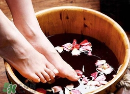 順產(chǎn)后多久可以洗腳?順產(chǎn)后多少天能洗腳? 順產(chǎn)后多久可以洗腳?順產(chǎn)后多少天能洗腳?