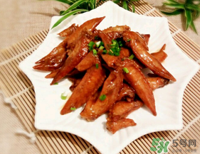 雞翅尖烤箱烤多久？雞翅尖怎么烤箱烤？