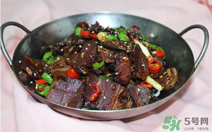 臘狗肉怎么腌制？臘狗肉怎么做好吃？