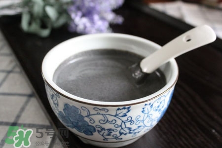 芝麻糊不能和什么一起吃？芝麻糊與哪些食物相克？