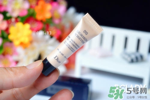 迪奧粉底液哪款好？dior迪奧哪款粉底液好用？