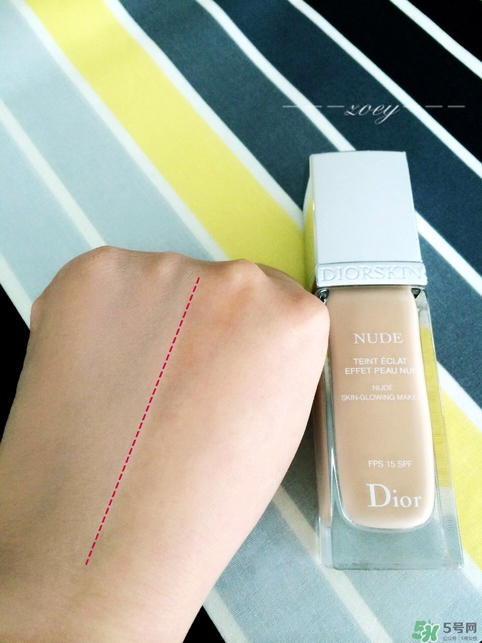 阿瑪尼和迪奧粉底液哪個好？迪奧粉底液和阿瑪尼粉底液對比