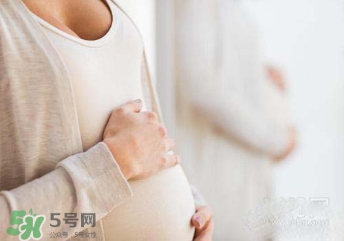 孕婦可以經(jīng)常摸肚子嗎？孕婦經(jīng)常摸肚子會怎樣？