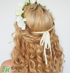 仙系花環(huán)半編發(fā)發(fā)型 半身扭編發(fā)教程 仙系花環(huán)半編發(fā)發(fā)型 半身扭編發(fā)教程