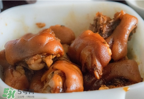 腌豬腳放多少鹽？腌臘豬腳放多少鹽？