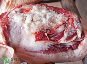 腌火腿放多少鹽？腌火腿放多少鹽合適？