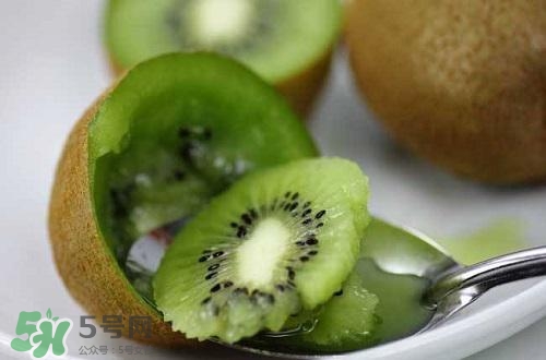 喝酒后可以吃獼猴桃嗎？酒和獼猴桃可以一起吃嗎？