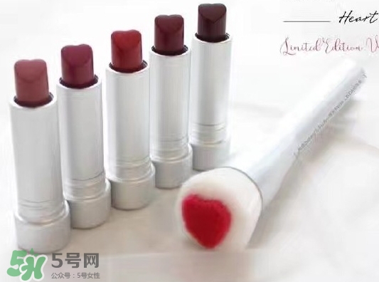 kiko2017情人節(jié)愛心口紅色號(hào) kiko2017情人節(jié)愛心口紅試色