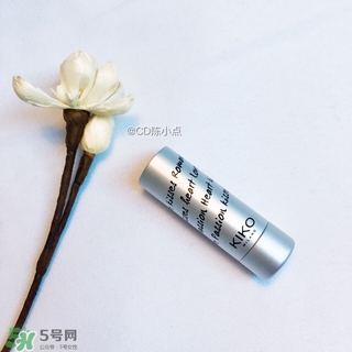 kiko2017情人節(jié)愛心口紅色號(hào) kiko2017情人節(jié)愛心口紅試色