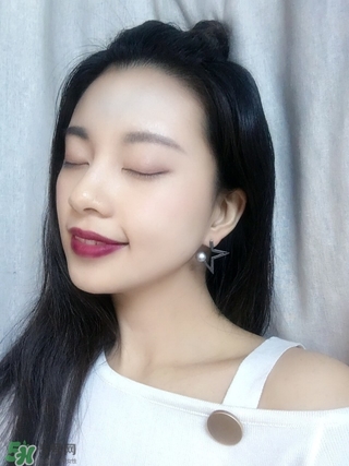 kiko2017情人節(jié)愛心口紅色號(hào) kiko2017情人節(jié)愛心口紅試色