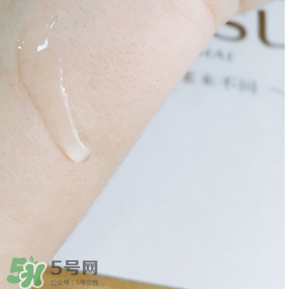 美容液是精華液?jiǎn)?？美容液和精華液的區(qū)別