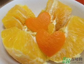 鹽蒸橙子適合什么人吃？鹽蒸橙子適合寶寶吃嗎？