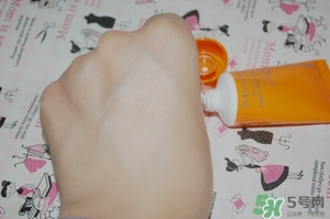 蘭嘉絲汀防曬霜多少錢?lancaster防曬霜價格 蘭嘉絲汀防曬霜多少錢?lancaster防曬霜價格