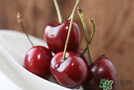 車厘子吃多了會中毒嗎？車厘子中毒怎么辦？