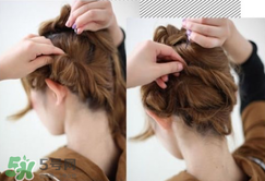 戴帽子的發(fā)型女_戴帽子的發(fā)型扎法 戴帽子的發(fā)型女_戴帽子的發(fā)型扎法