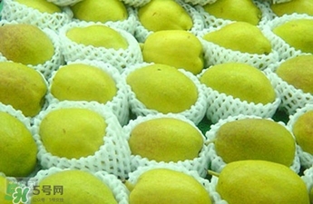 香梨表面一層滑滑的是什么？香梨表面為什么油油的？