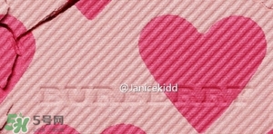 巴寶莉2017情人節(jié)愛心高光腮紅多少錢？